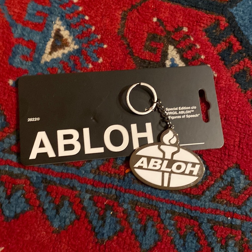 VIRGIL BROOKLYN MUSEUM TORCH OFF WHITE KEY CHAIN